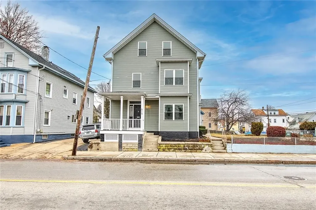 515 Plainfield Street Providence RI 02909