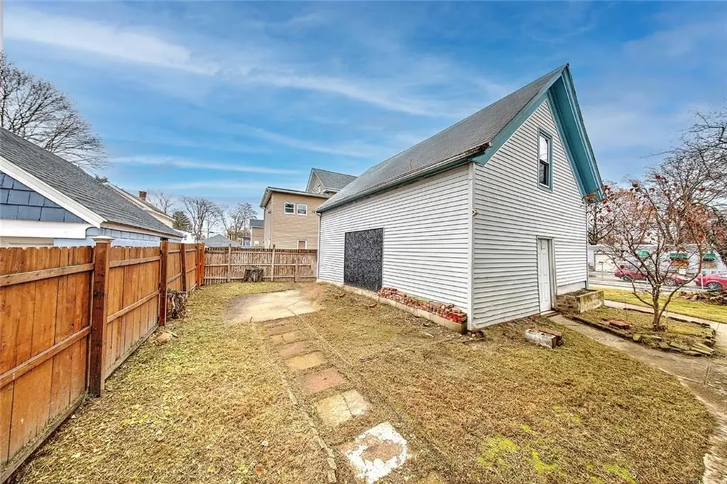 515 Plainfield Street Providence RI 02909