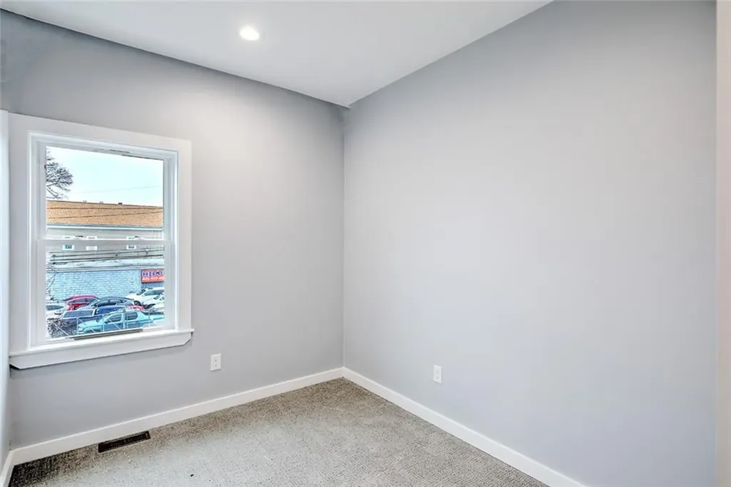 515 Plainfield Street Providence RI 02909