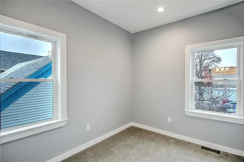 515 Plainfield Street Providence RI 02909