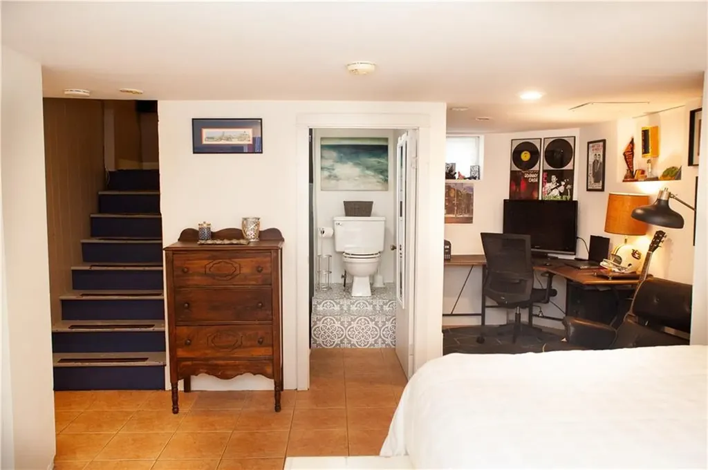 96 Ferncrest Avenue Cranston RI 02905