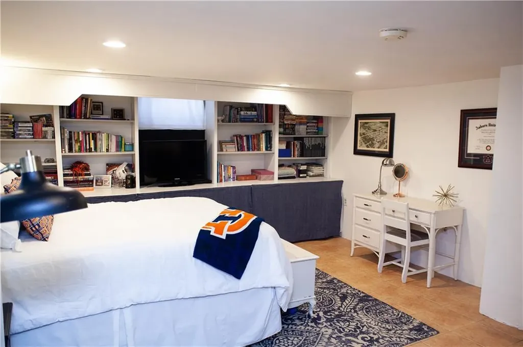 96 Ferncrest Avenue Cranston RI 02905