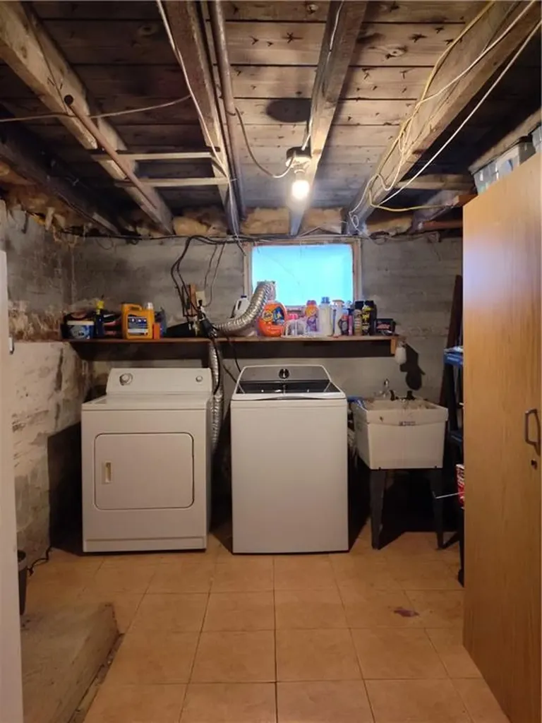 96 Ferncrest Avenue Cranston RI 02905