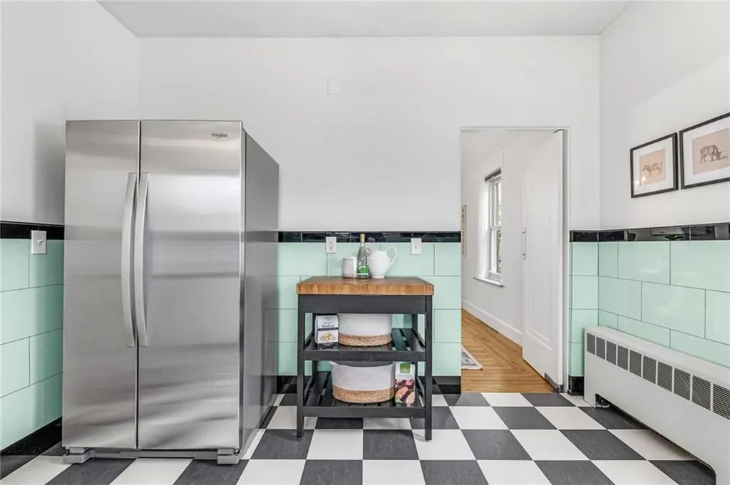 66 Minto Street Providence RI 02908