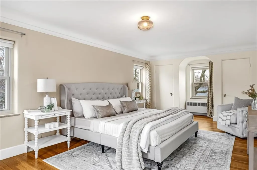 66 Minto Street Providence RI 02908