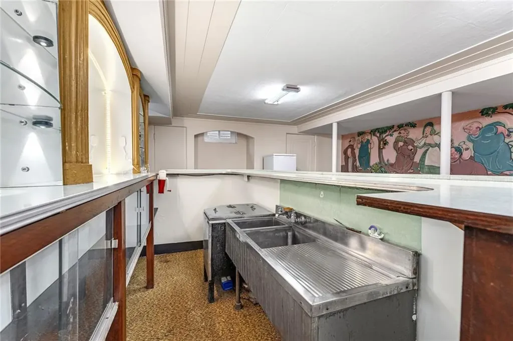 66 Minto Street Providence RI 02908