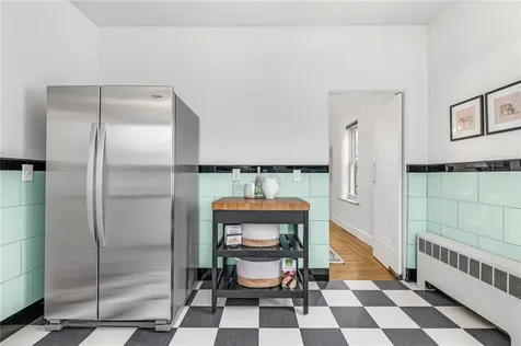 66 Minto Street Providence RI 02908