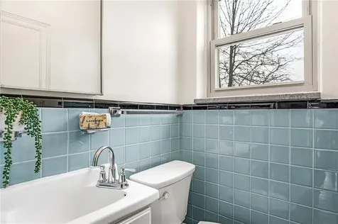 66 Minto Street Providence RI 02908