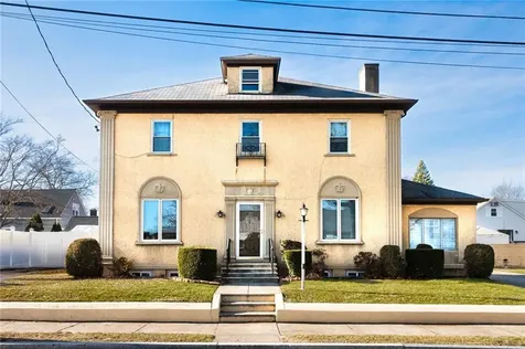 66 Minto Street Providence RI 02908