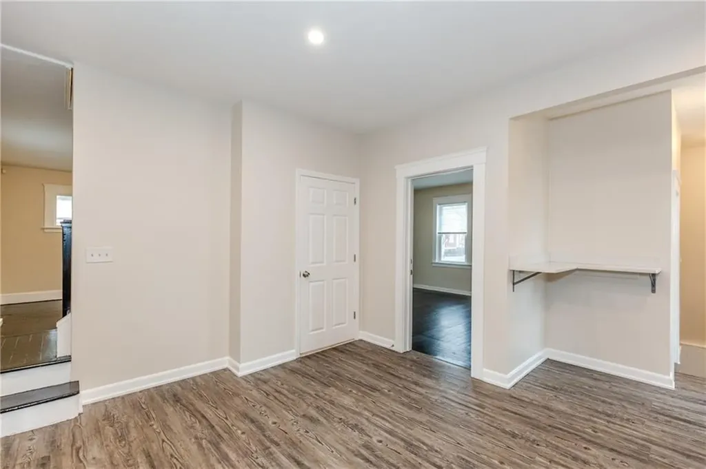 172 Oakland Avenue Providence RI 02908