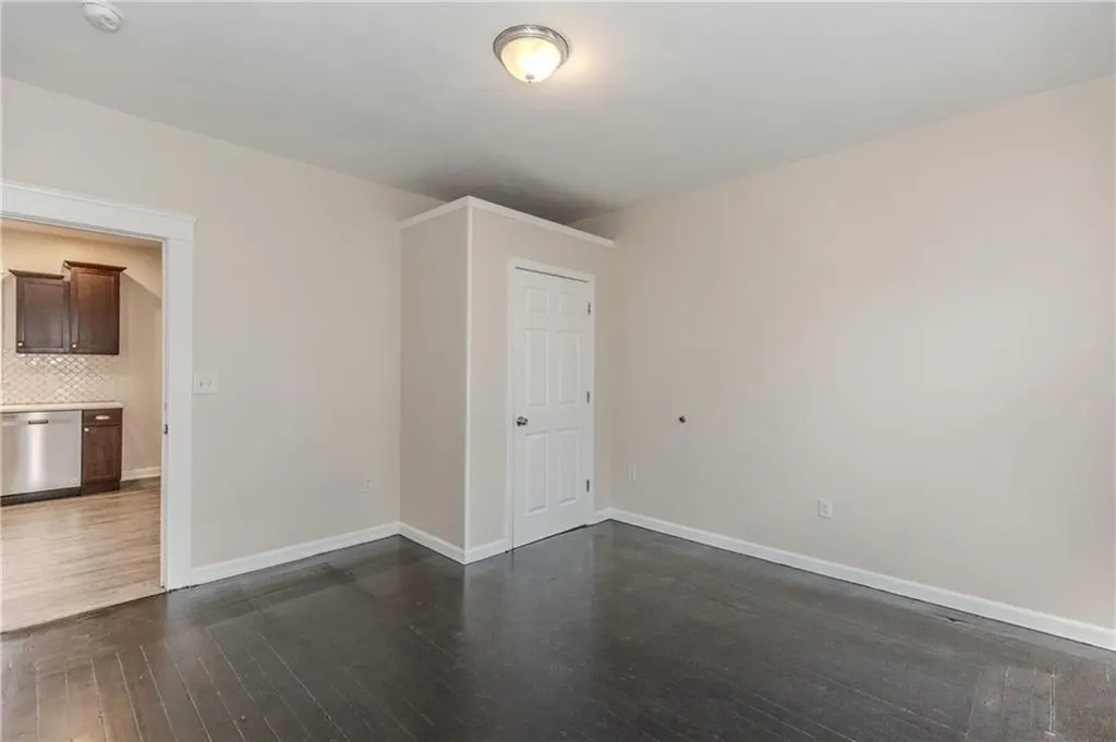 172 Oakland Avenue Providence RI 02908