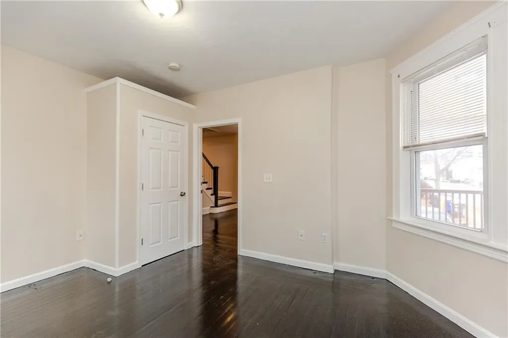 172 Oakland Avenue Providence RI 02908