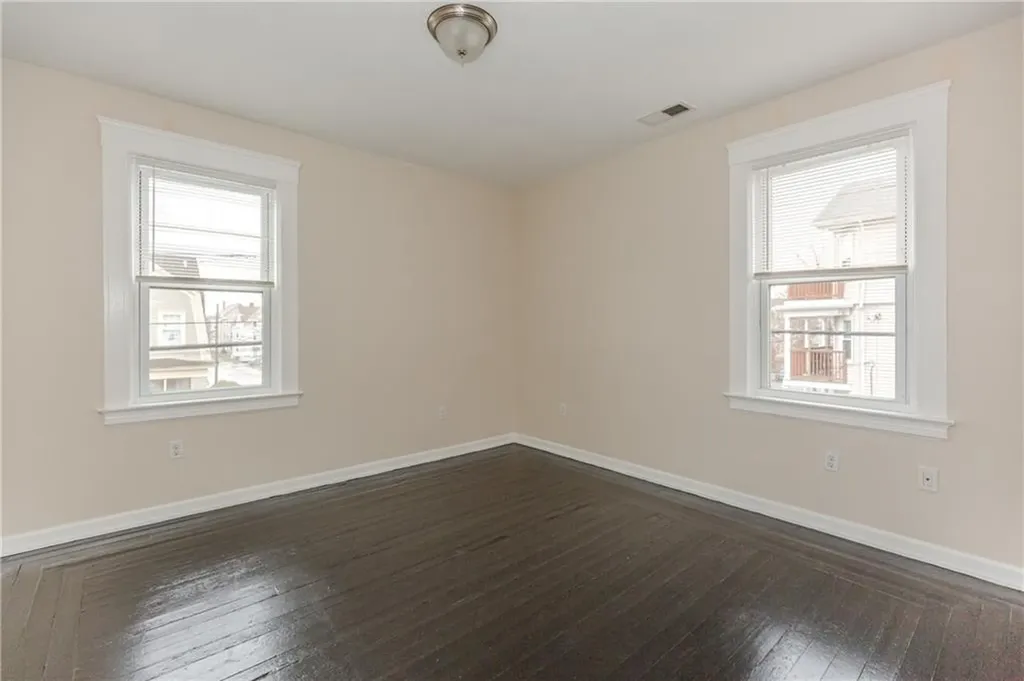 172 Oakland Avenue Providence RI 02908