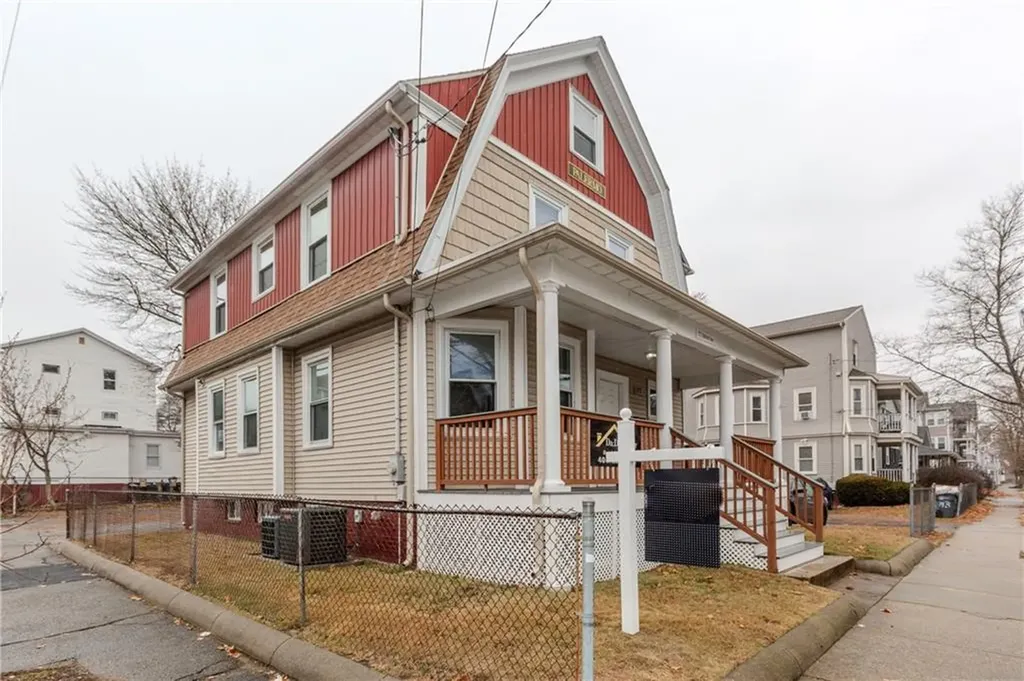 172 Oakland Avenue Providence RI 02908