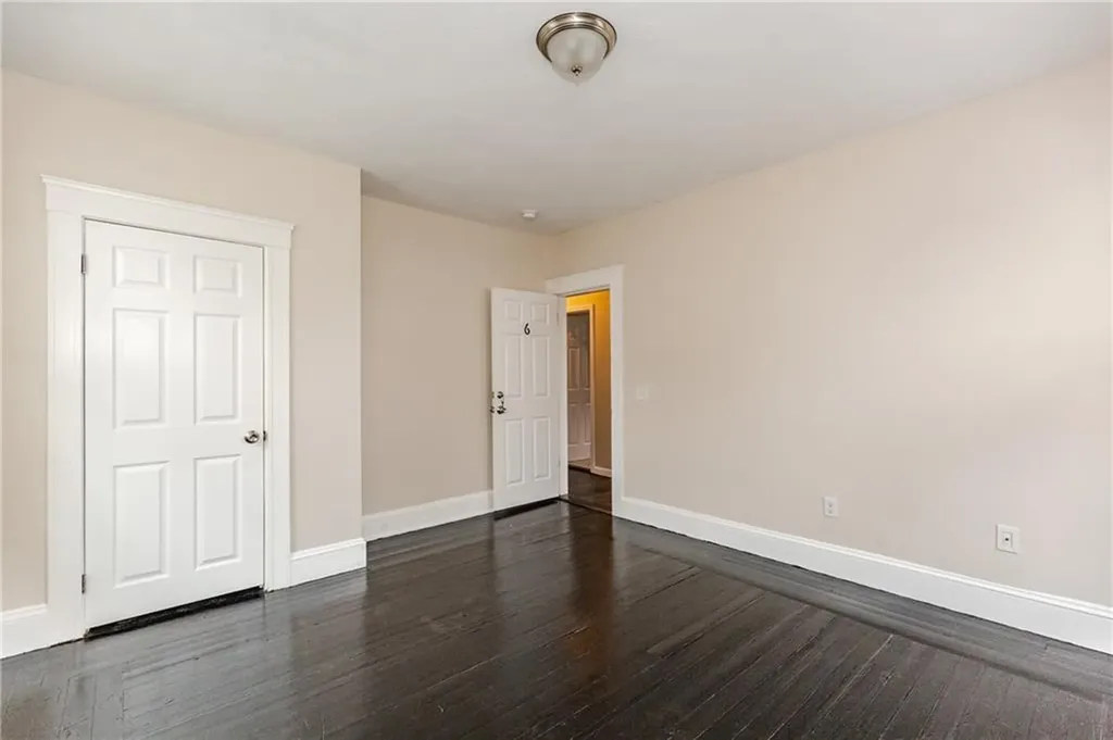 172 Oakland Avenue Providence RI 02908