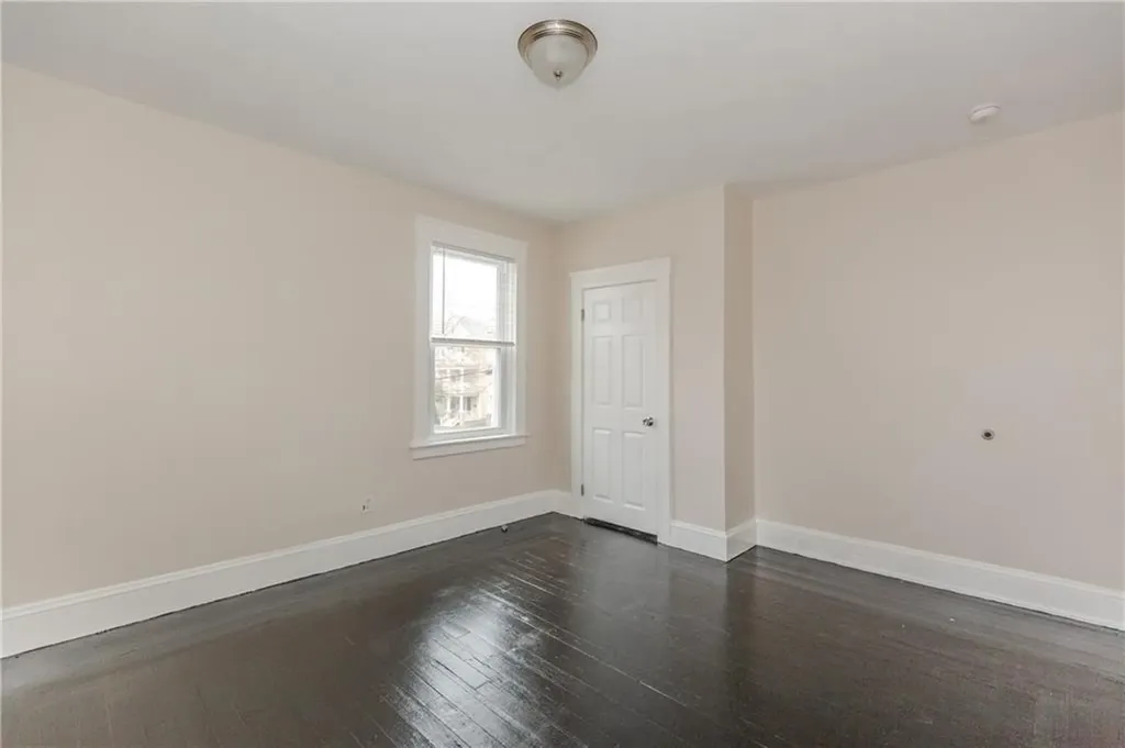 172 Oakland Avenue Providence RI 02908