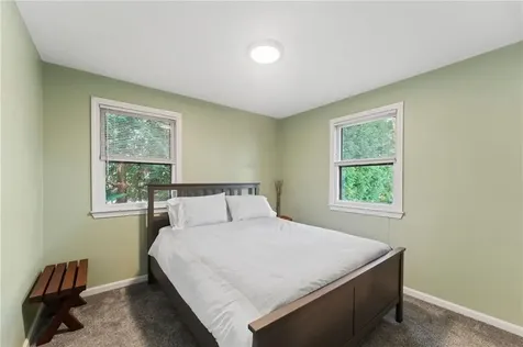 21 Urban Avenue Warwick RI 02888