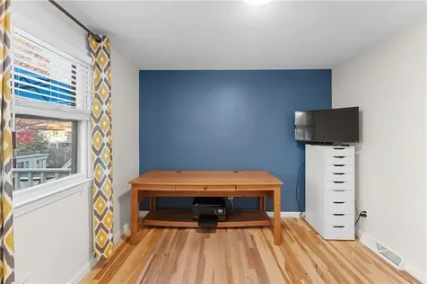 21 Urban Avenue Warwick RI 02888