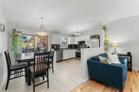 21 Urban Avenue Warwick RI 02888