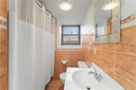 21 Urban Avenue Warwick RI 02888