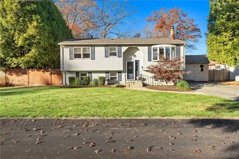 21 Urban Avenue Warwick RI 02888