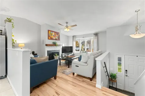 21 Urban Avenue Warwick RI 02888