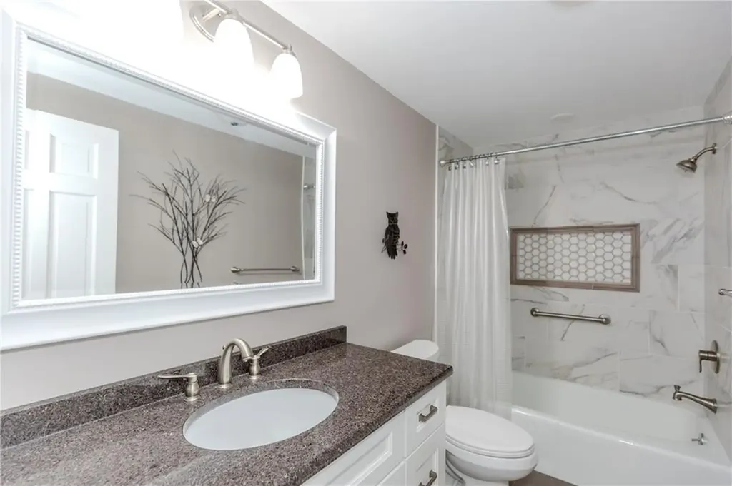 104 Howland Avenue East Providence RI 02914