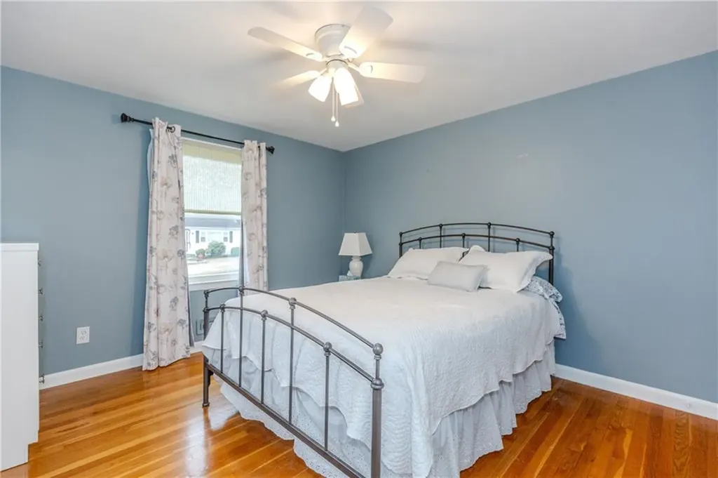 104 Howland Avenue East Providence RI 02914