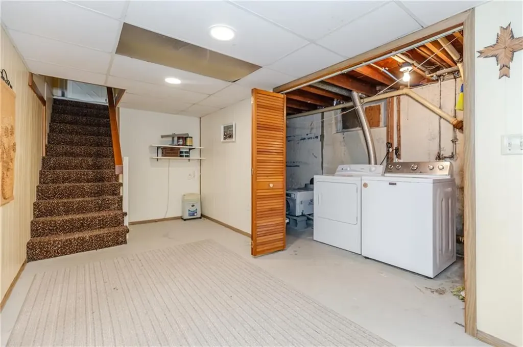 104 Howland Avenue East Providence RI 02914