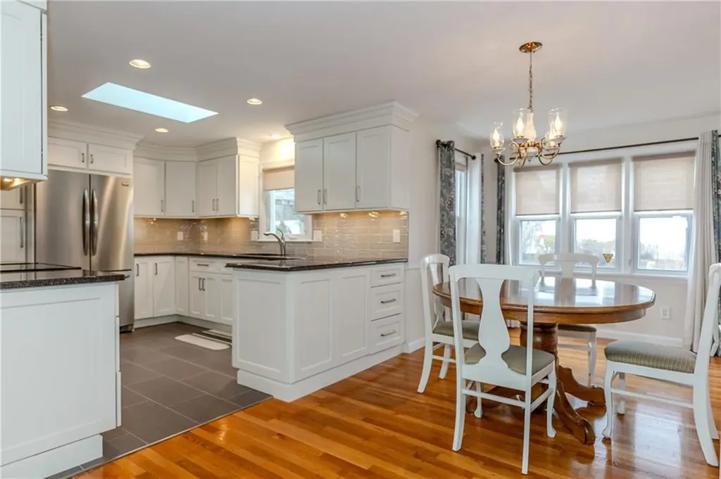 104 Howland Avenue East Providence RI 02914