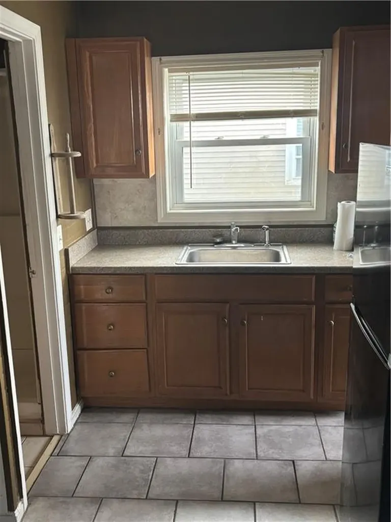 58 N Phillips Street East Providence RI 02914