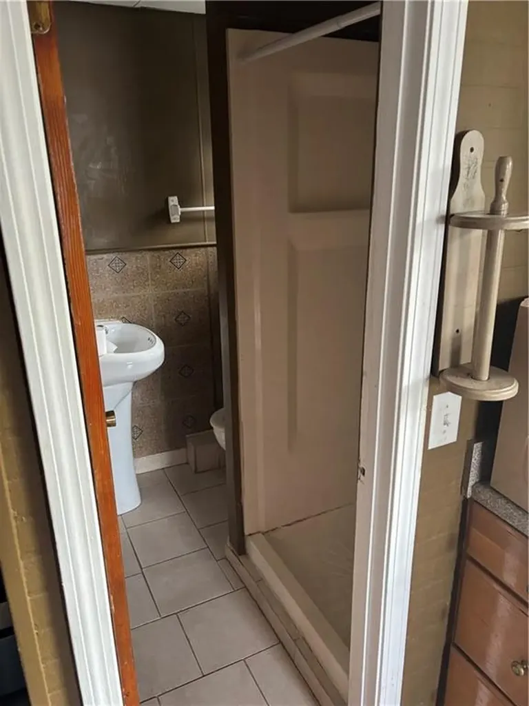 58 N Phillips Street East Providence RI 02914