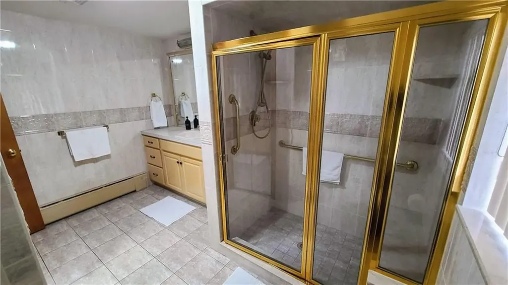 5 Lake Garden Drive Cranston RI 02920