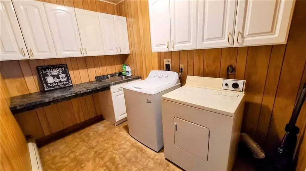 5 Lake Garden Drive Cranston RI 02920