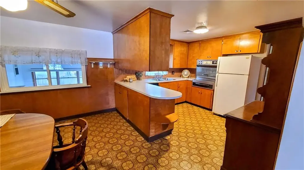 5 Lake Garden Drive Cranston RI 02920