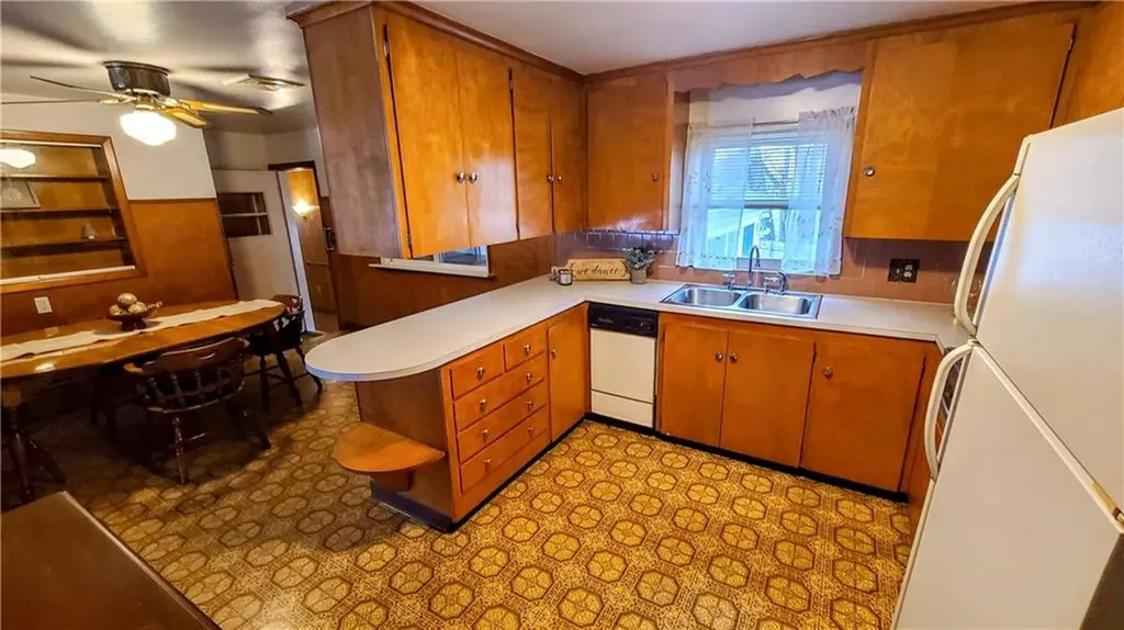 5 Lake Garden Drive Cranston RI 02920