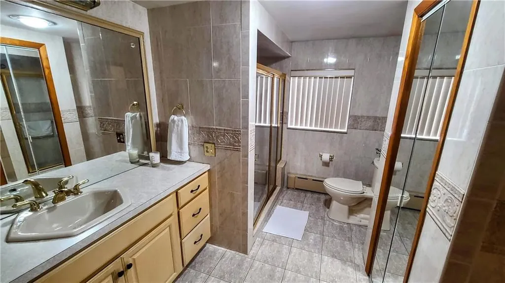 5 Lake Garden Drive Cranston RI 02920