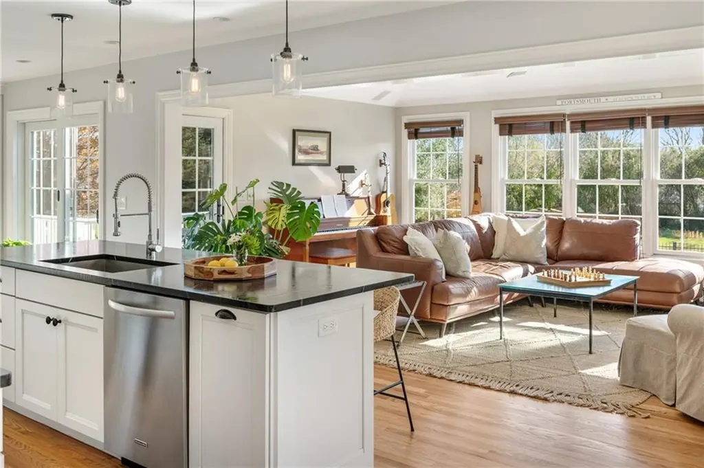 65 Raymond Drive Portsmouth RI 02871