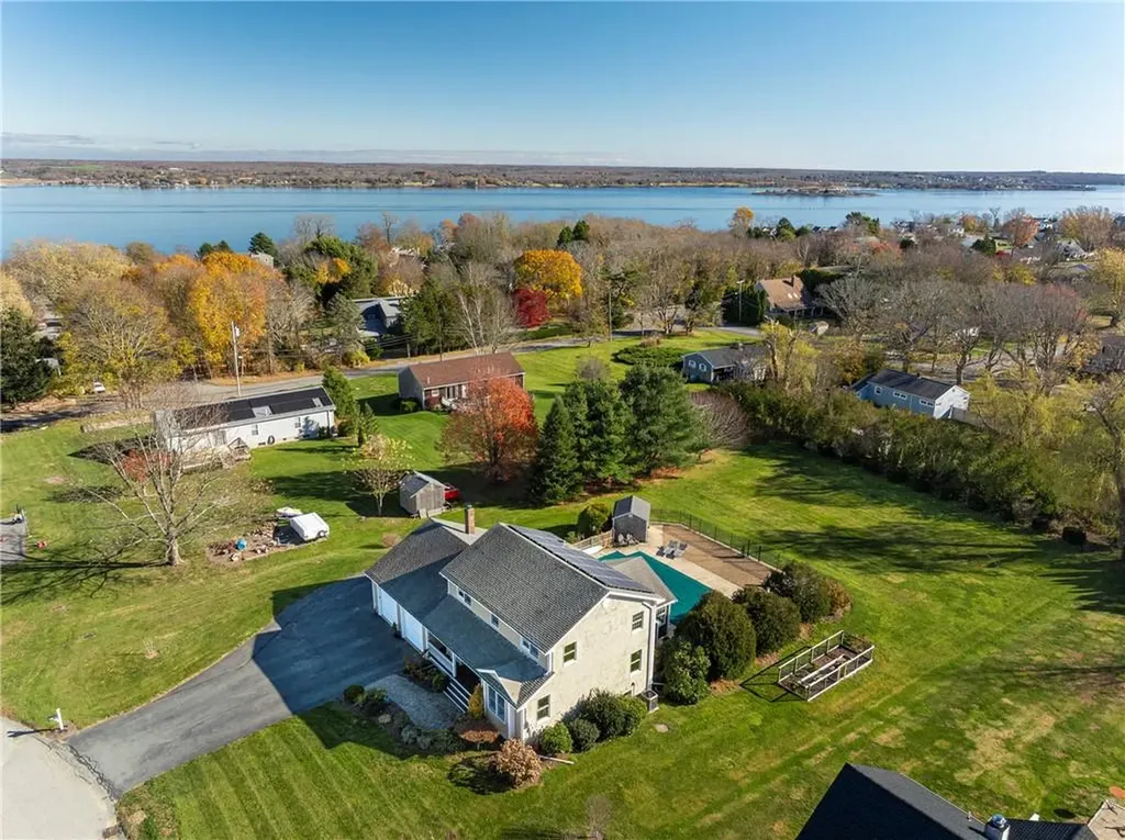 65 Raymond Drive Portsmouth RI 02871