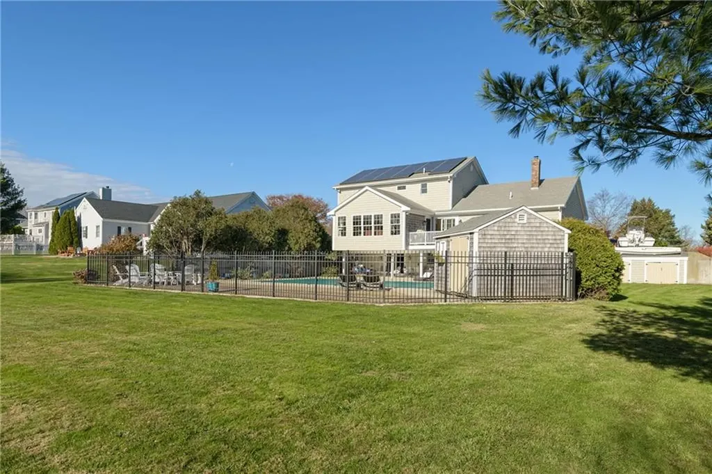 65 Raymond Drive Portsmouth RI 02871