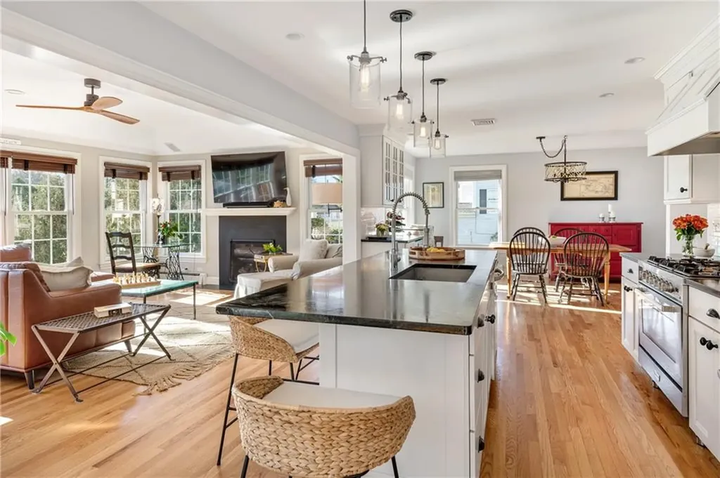 65 Raymond Drive Portsmouth RI 02871
