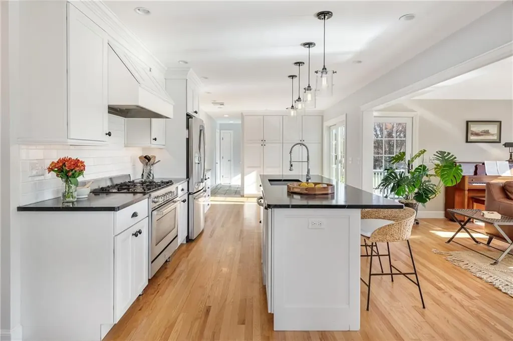 65 Raymond Drive Portsmouth RI 02871