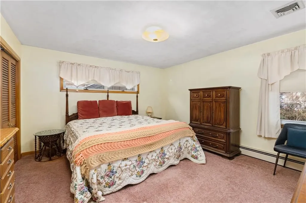 9 Florence Street North Providence RI 02904