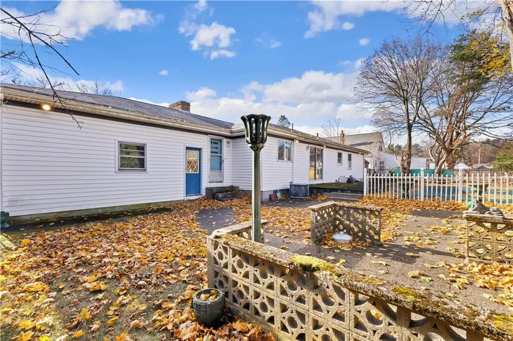 9 Florence Street North Providence RI 02904