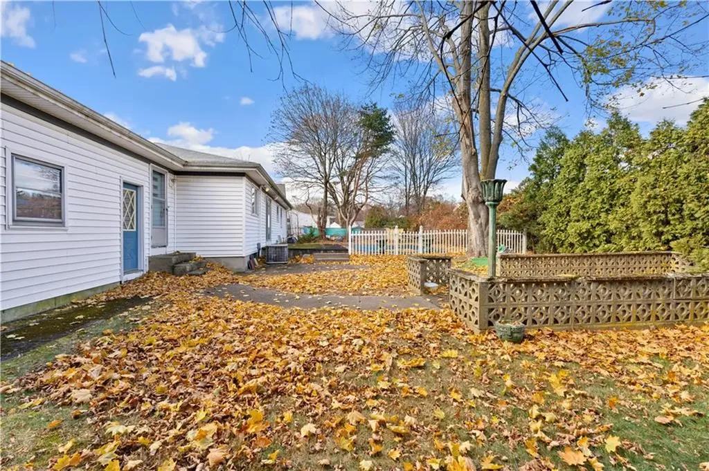 9 Florence Street North Providence RI 02904