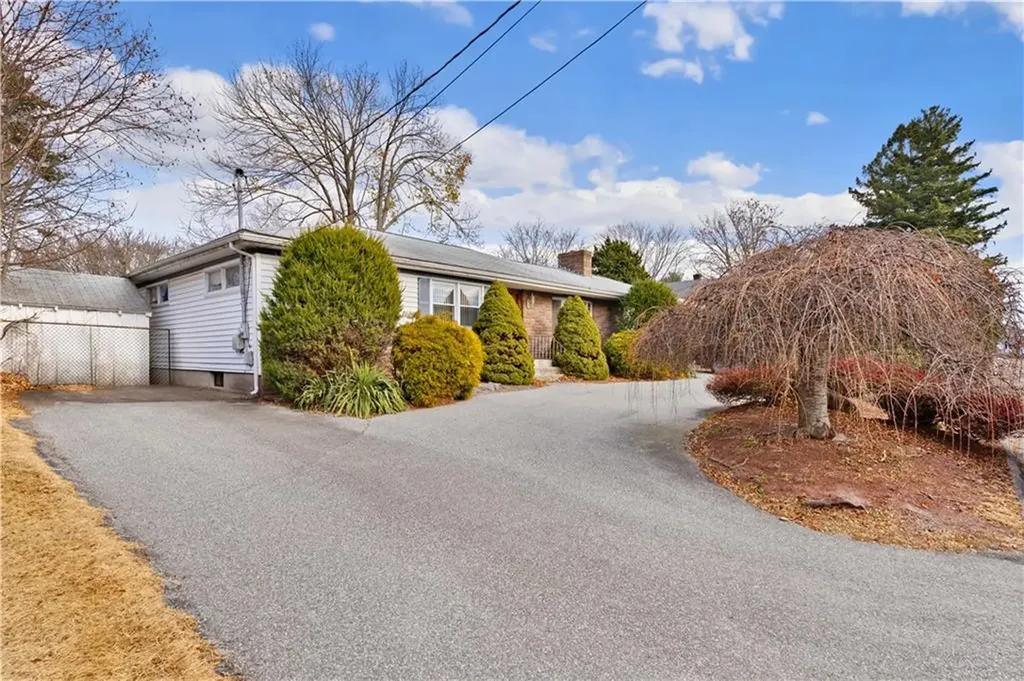 9 Florence Street North Providence RI 02904