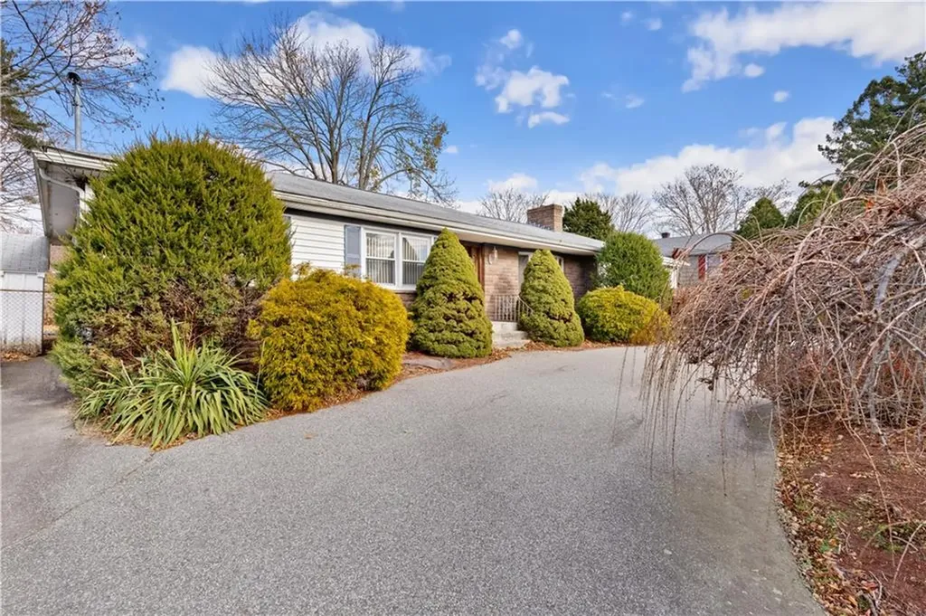 9 Florence Street North Providence RI 02904