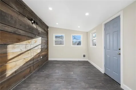 169 Bartlett Drive Warwick RI 02886