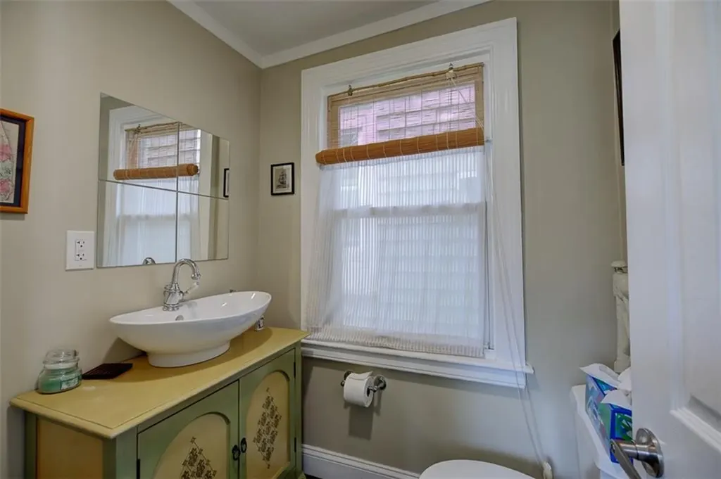 27 Burnside Avenue Newport RI 02840