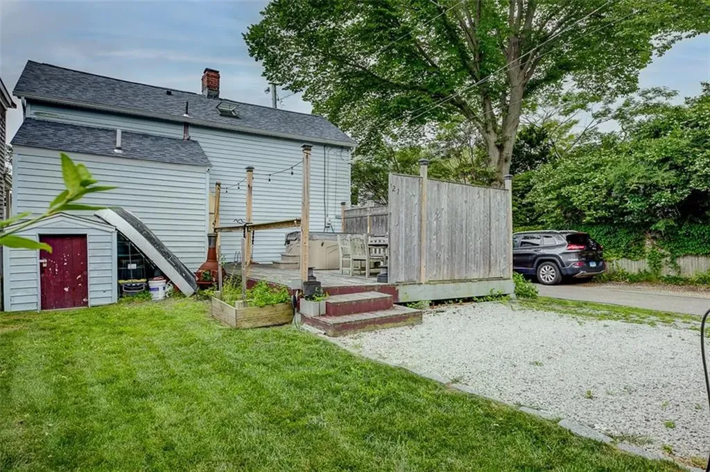 27 Burnside Avenue Newport RI 02840